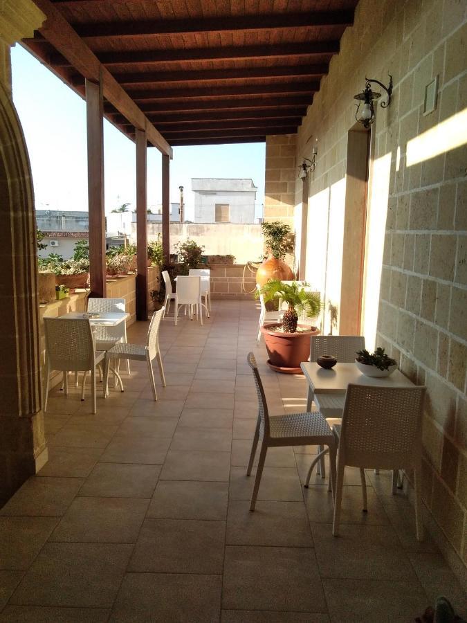 Casa Turistica Le Servite Manduria Bagian luar foto